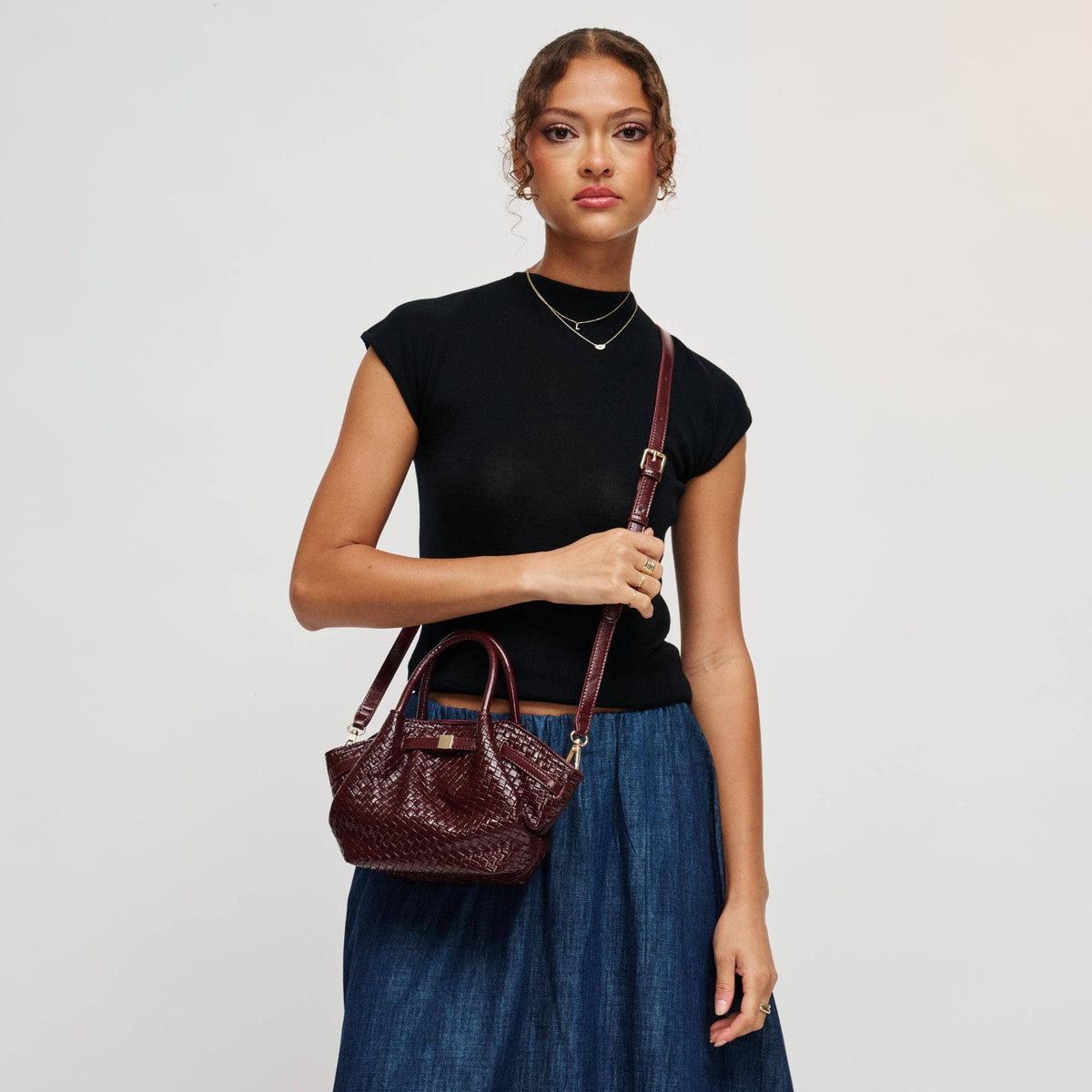 Selena - Woven Crossbody