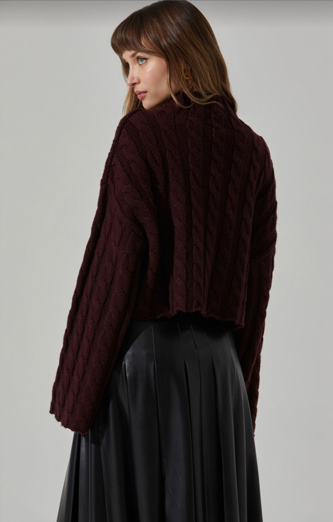 Vio Sweater